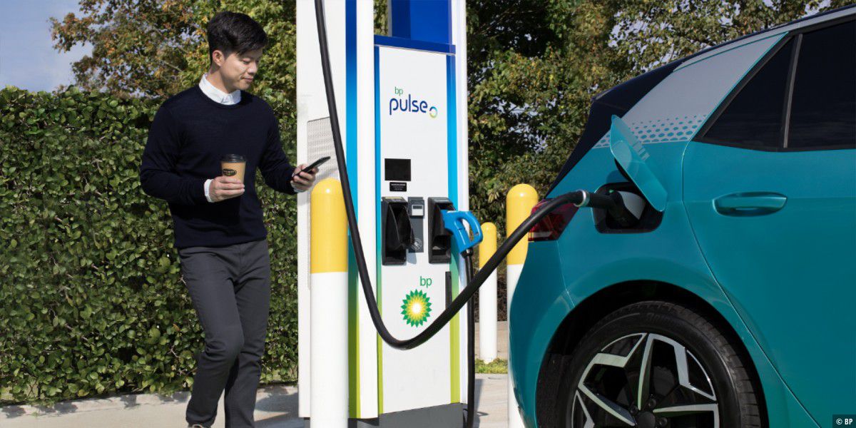 BP: Ladesäulen für E-Autos bald rentabler als Tanksäulen