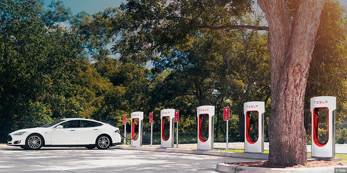 Tesla öffnet Supercharger für Fremdfabrikate